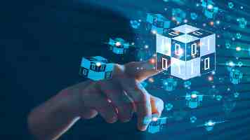 8点1氪丨SpaceX跌破IPO首日收盘价，市值蒸发4000亿美元；英国首相斯塔默宣布辞职；SK海力士市值首超三星电子